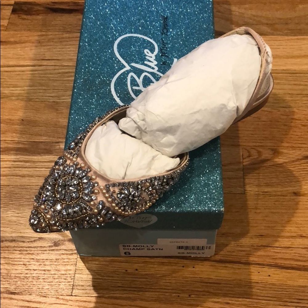 Blue by Betsey Johnson Molly- Champagne